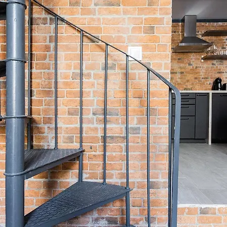 Stylish Industrial Loft For 4 In Alcantara